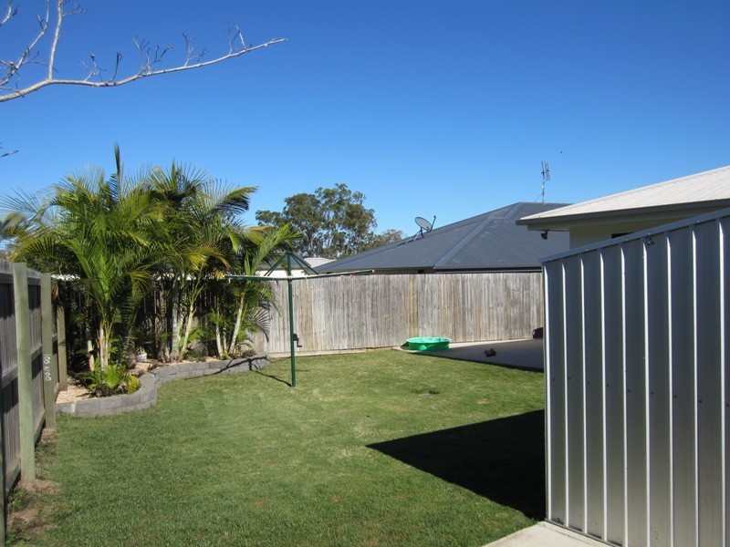 2/55 Bauhinia Street, Boyne Island QLD 4680
