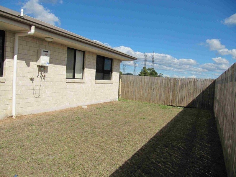 38 Dartmouth Close, Clinton QLD 4680