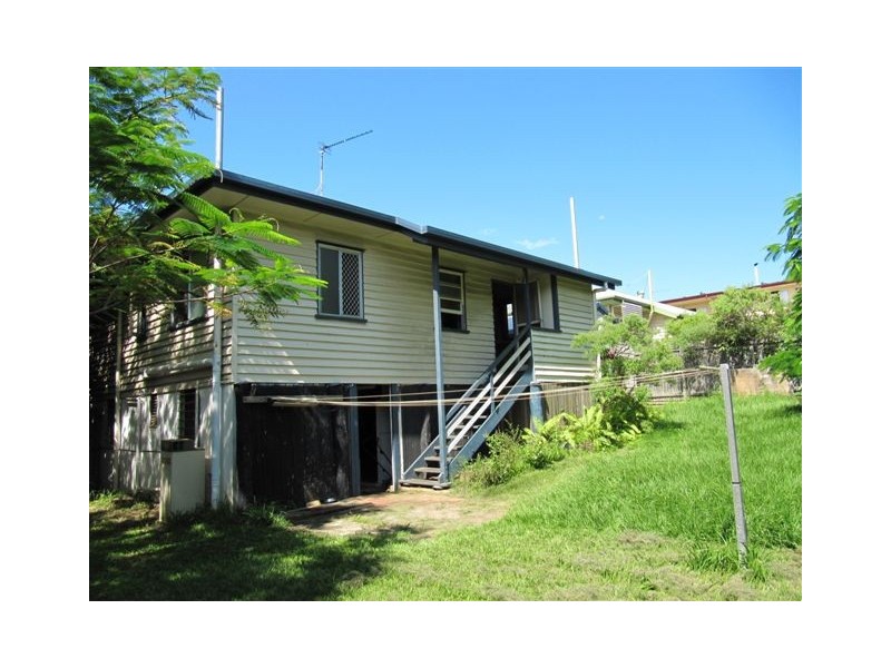 5 George Street, West Gladstone QLD 4680