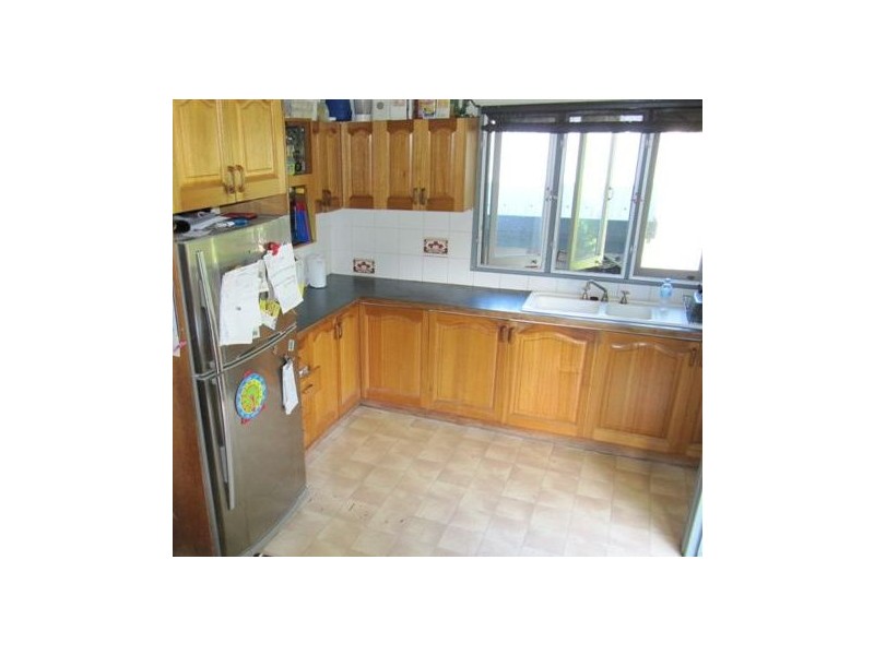 5 George Street, West Gladstone QLD 4680