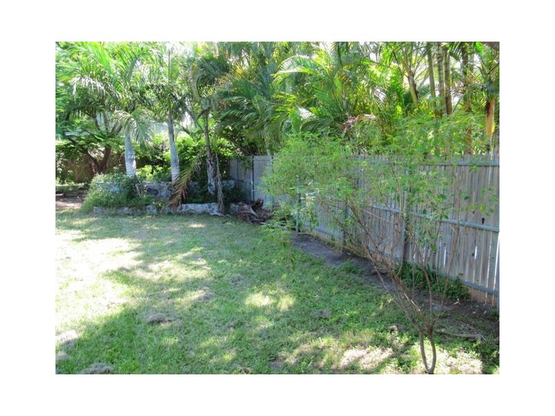 5 George Street, West Gladstone QLD 4680