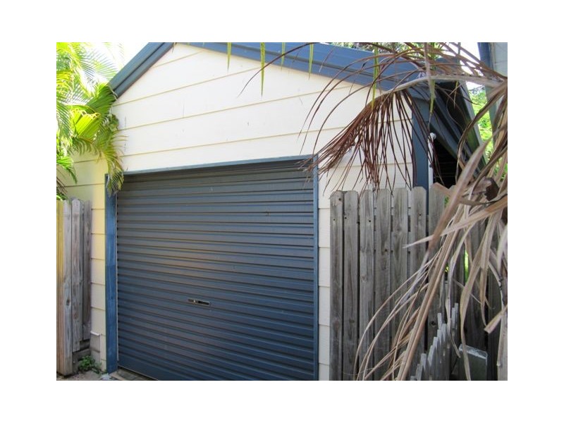 5 George Street, West Gladstone QLD 4680