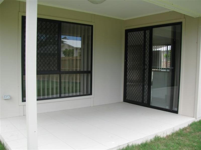 40 Stoneybrook Drive, Glen Eden QLD 4680