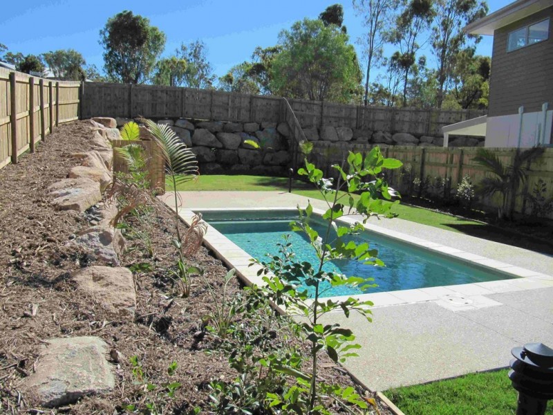 Villa 3 / 1 Cavella Drive, Glen Eden QLD 4680