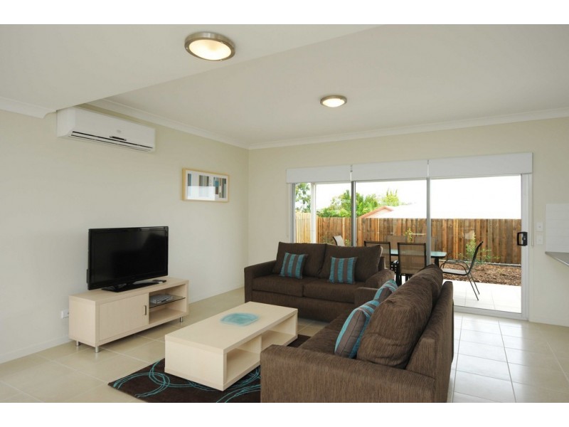 Villa 3 / 1 Cavella Drive, Glen Eden QLD 4680