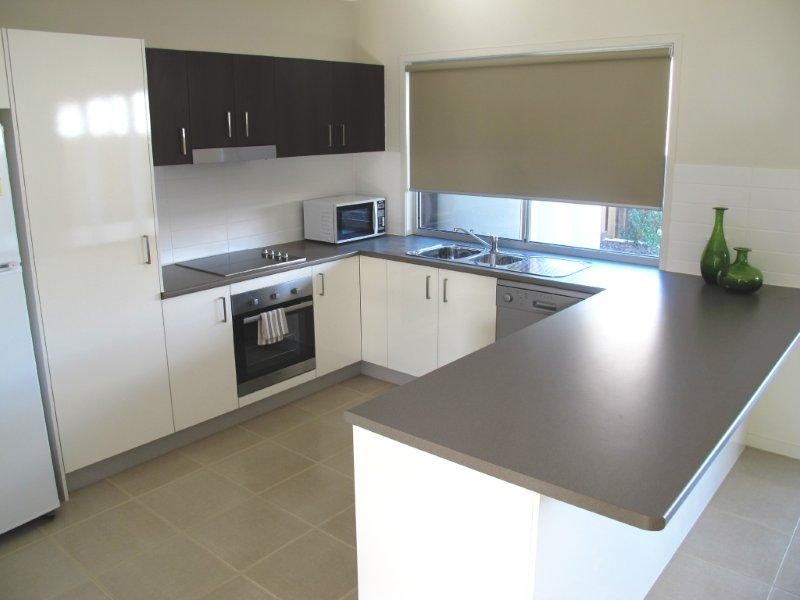 10/9 Cavella Drive, Glen Eden QLD 4680