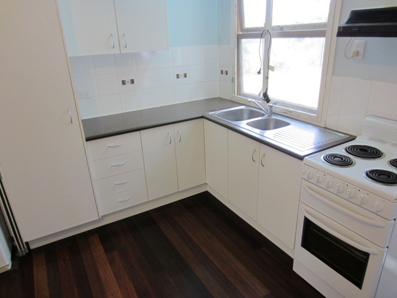 1 Yukana Street, Boyne Island QLD 4680