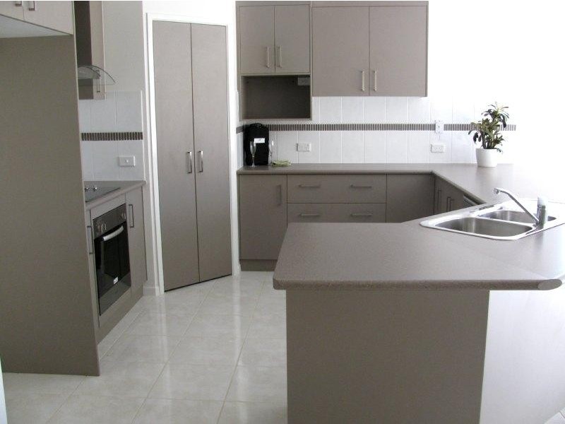 57 Skyline Drive, Kirkwood QLD 4680