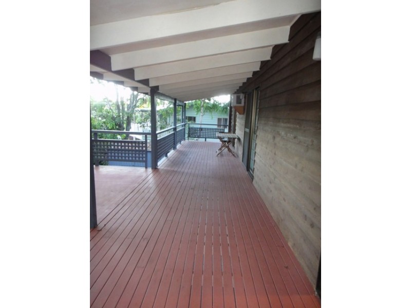 13 Fairway Avenue, Clinton QLD 4680