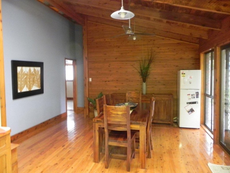 13 Fairway Avenue, Clinton QLD 4680