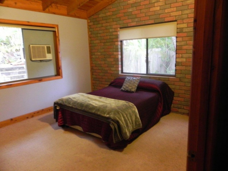 13 Fairway Avenue, Clinton QLD 4680