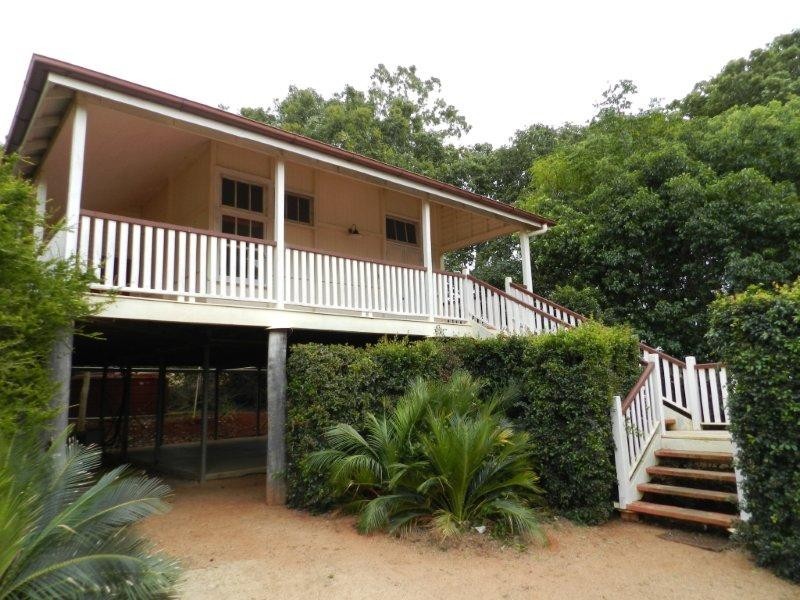 139 Wallaby Track, Mount Larcom QLD 4695