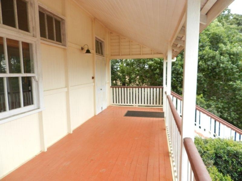 139 Wallaby Track, Mount Larcom QLD 4695