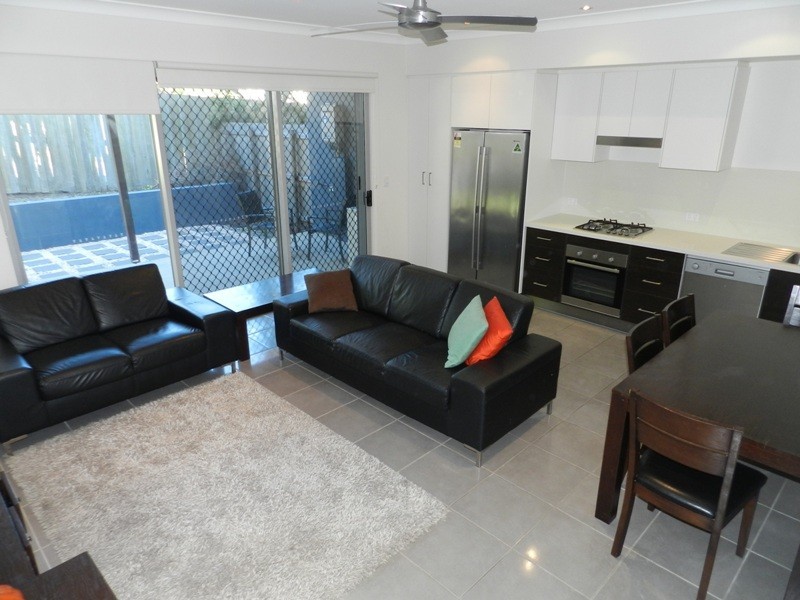 26 Rossella Street, West Gladstone QLD 4680