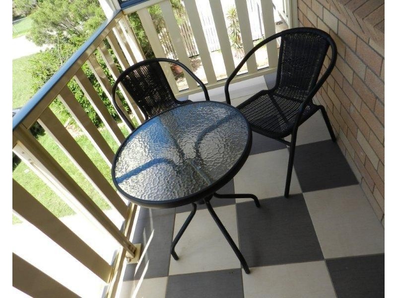 2/251 Auckland Street, South Gladstone QLD 4680