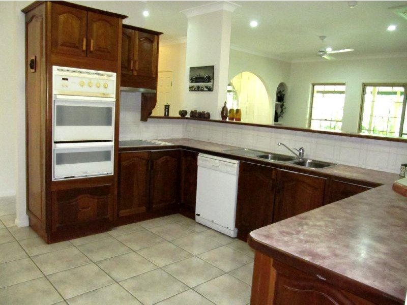 365 Boyne Island Road, Boyne Island QLD 4680