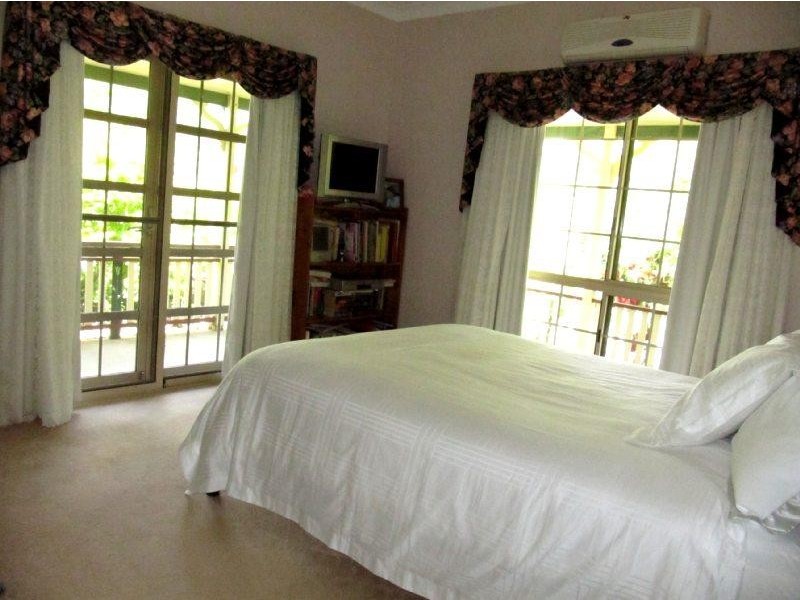 365 Boyne Island Road, Boyne Island QLD 4680