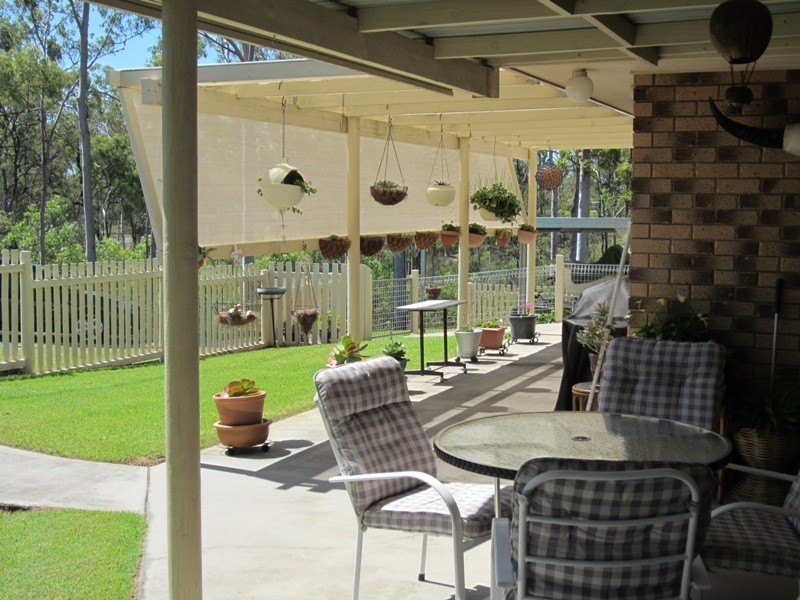 17 Centenary Drive, Boyne Island QLD 4680