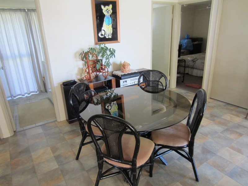 17 Centenary Drive, Boyne Island QLD 4680