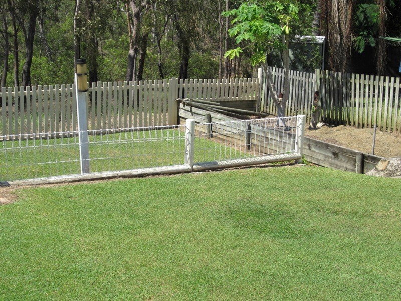 17 Centenary Drive, Boyne Island QLD 4680