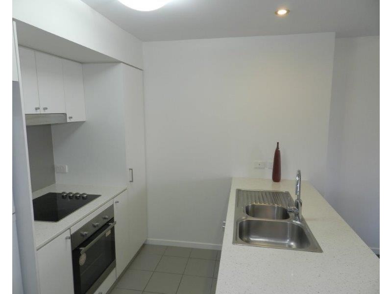 124/75 Central Lane, Gladstone QLD 4680