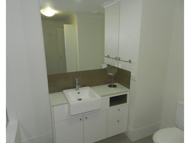 124/75 Central Lane, Gladstone QLD 4680