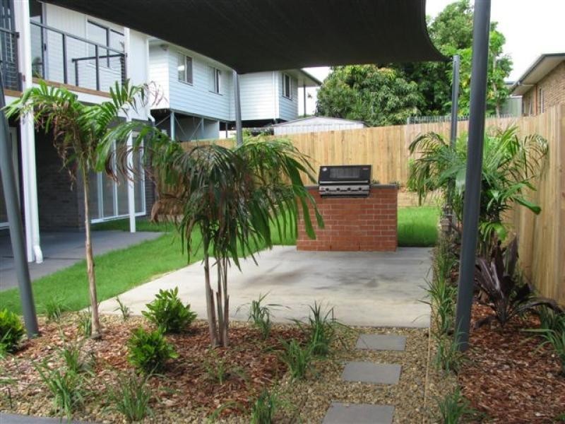 2/12-14 Fowler Street, West Gladstone QLD 4680