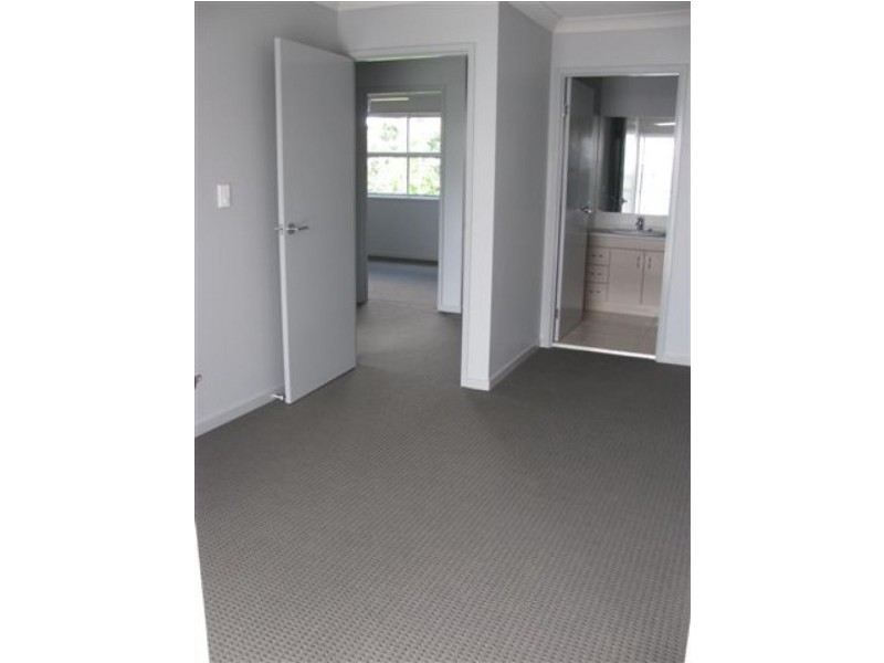 2/12-14 Fowler Street, West Gladstone QLD 4680