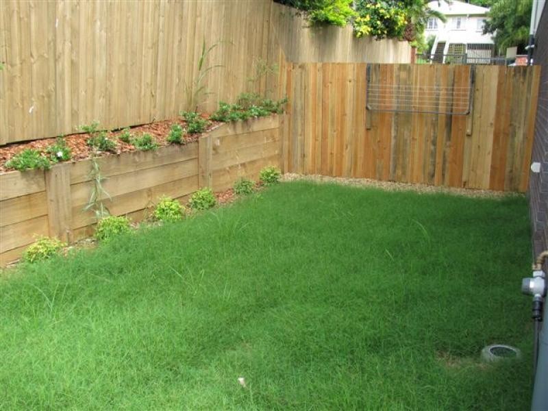 2/12-14 Fowler Street, West Gladstone QLD 4680