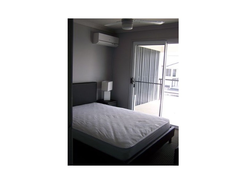 2/12-14 Fowler Street, West Gladstone QLD 4680