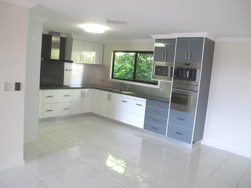 40 Paterson Street, West Gladstone QLD 4680