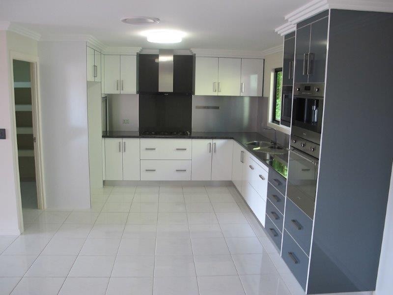 40 Paterson Street, West Gladstone QLD 4680