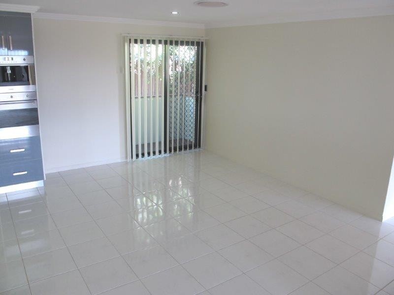 40 Paterson Street, West Gladstone QLD 4680