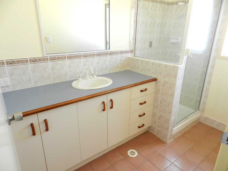 1 – 287 J Hickey Avenue, Clinton QLD 4680