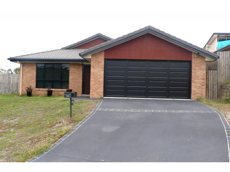 4 Glasshouse Place, New Auckland QLD 4680