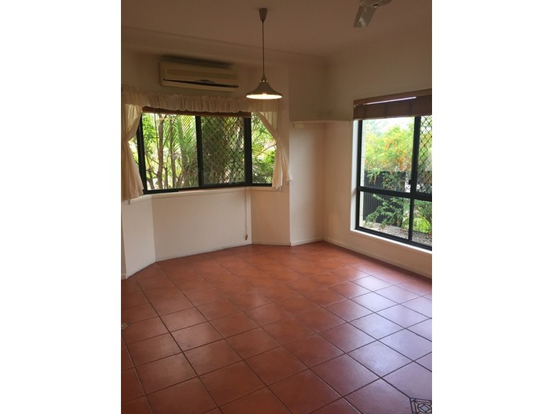 198 J Hickey Avenue, Clinton QLD 4680