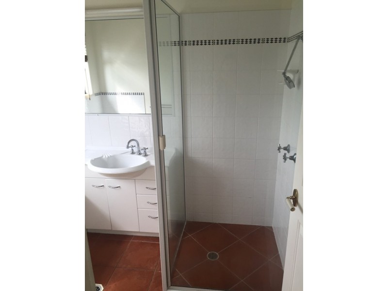 198 J Hickey Avenue, Clinton QLD 4680