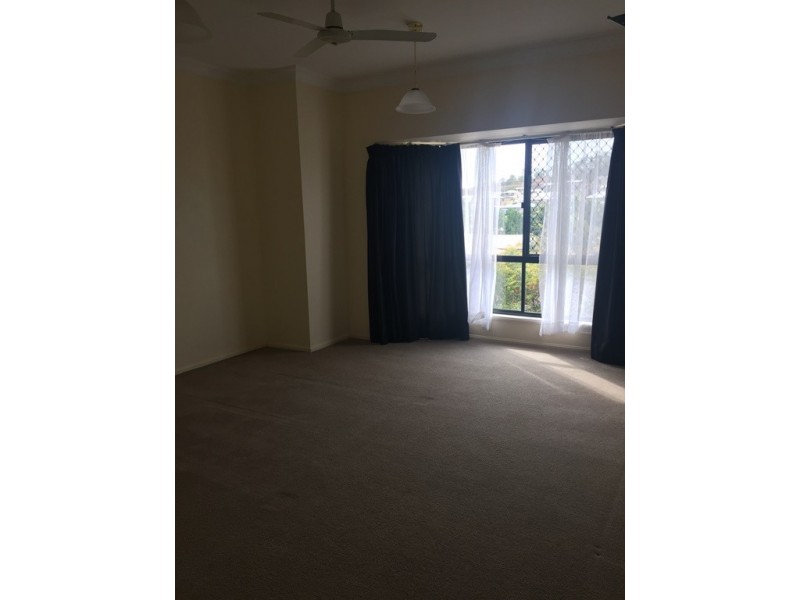 198 J Hickey Avenue, Clinton QLD 4680