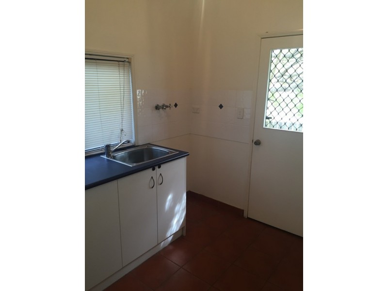 198 J Hickey Avenue, Clinton QLD 4680