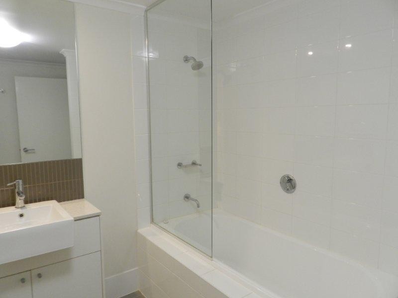120/75 Central Lane, Gladstone QLD 4680