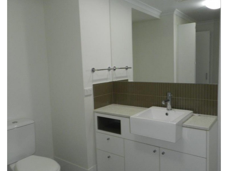 120/75 Central Lane, Gladstone QLD 4680