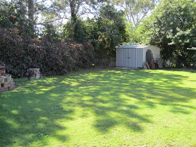 10 Centenary Drive, Boyne Island QLD 4680