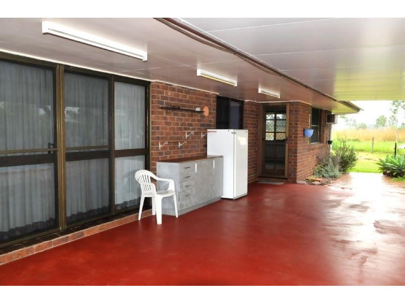 48858 Bruce Highway, Benaraby QLD 4680