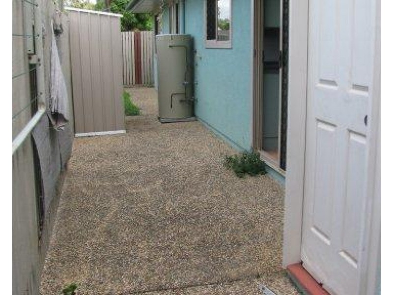 2/13 Derby Street, South Gladstone QLD 4680