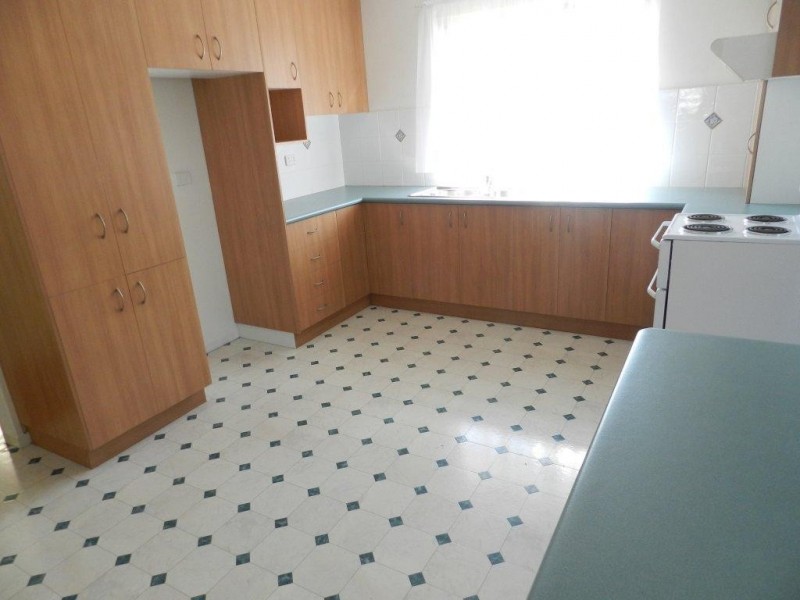 129 Barney Street, Barney Point QLD 4680