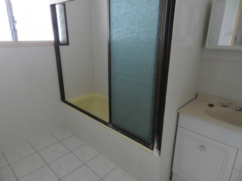 129 Barney Street, Barney Point QLD 4680