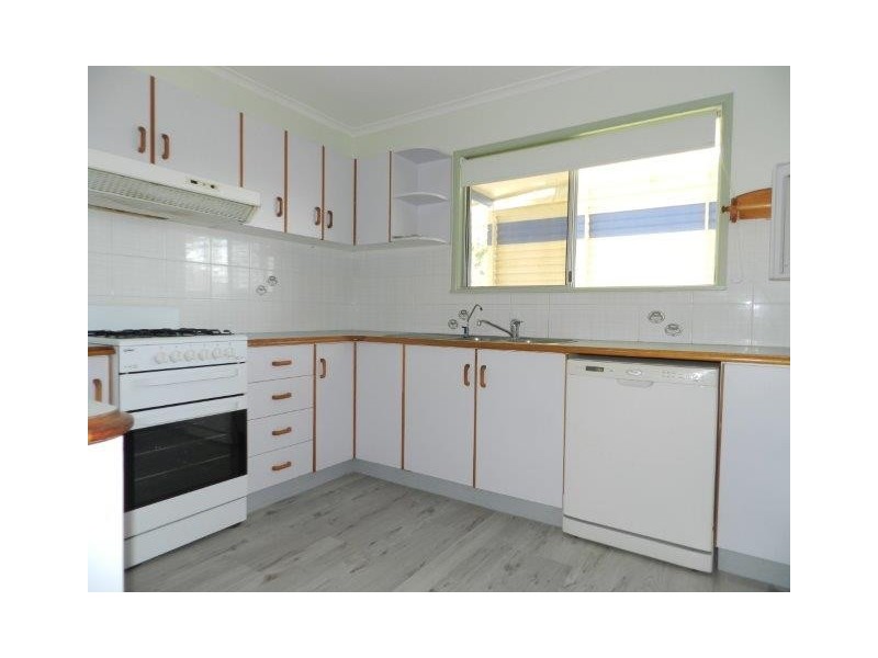 8 Marian Close, Gladstone QLD 4680