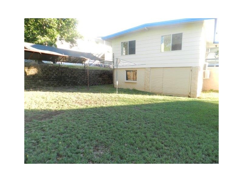 8 Marian Close, Gladstone QLD 4680