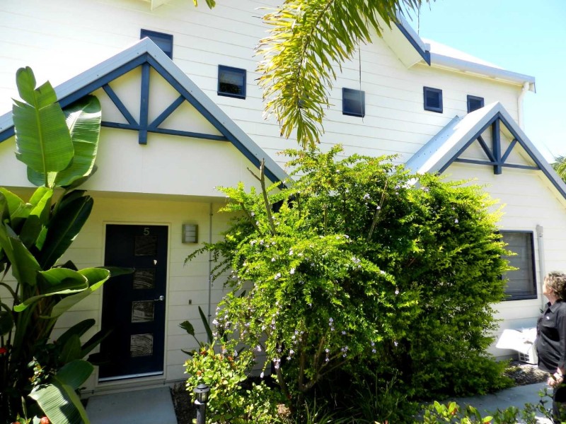 Unit 5/9 Orana Avenue, Boyne Island QLD 4680