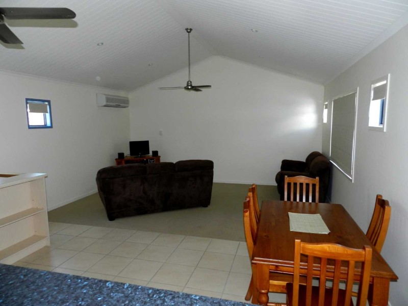 Unit 5/9 Orana Avenue, Boyne Island QLD 4680